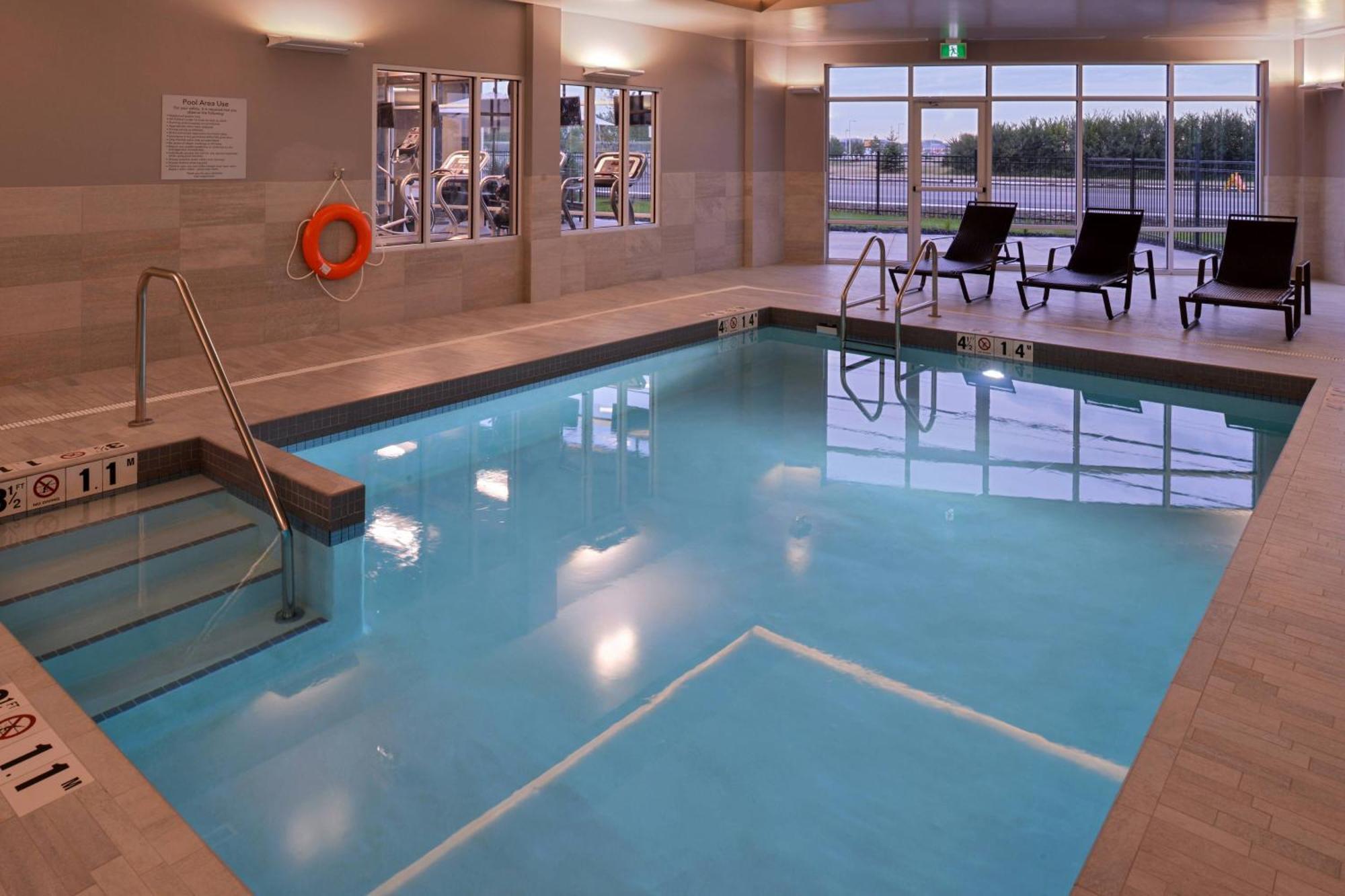 Courtyard By Marriott Saskatoon Airport Exterior foto